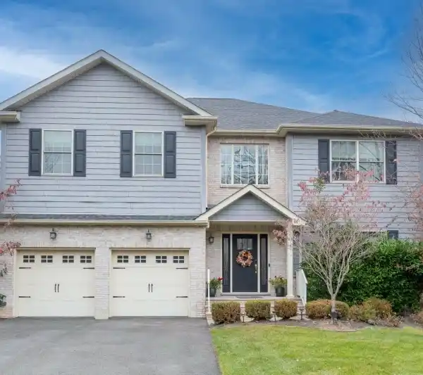 TASTEFULLY CURATED COLONIAL IN THE RESERVE AT BELAIR
