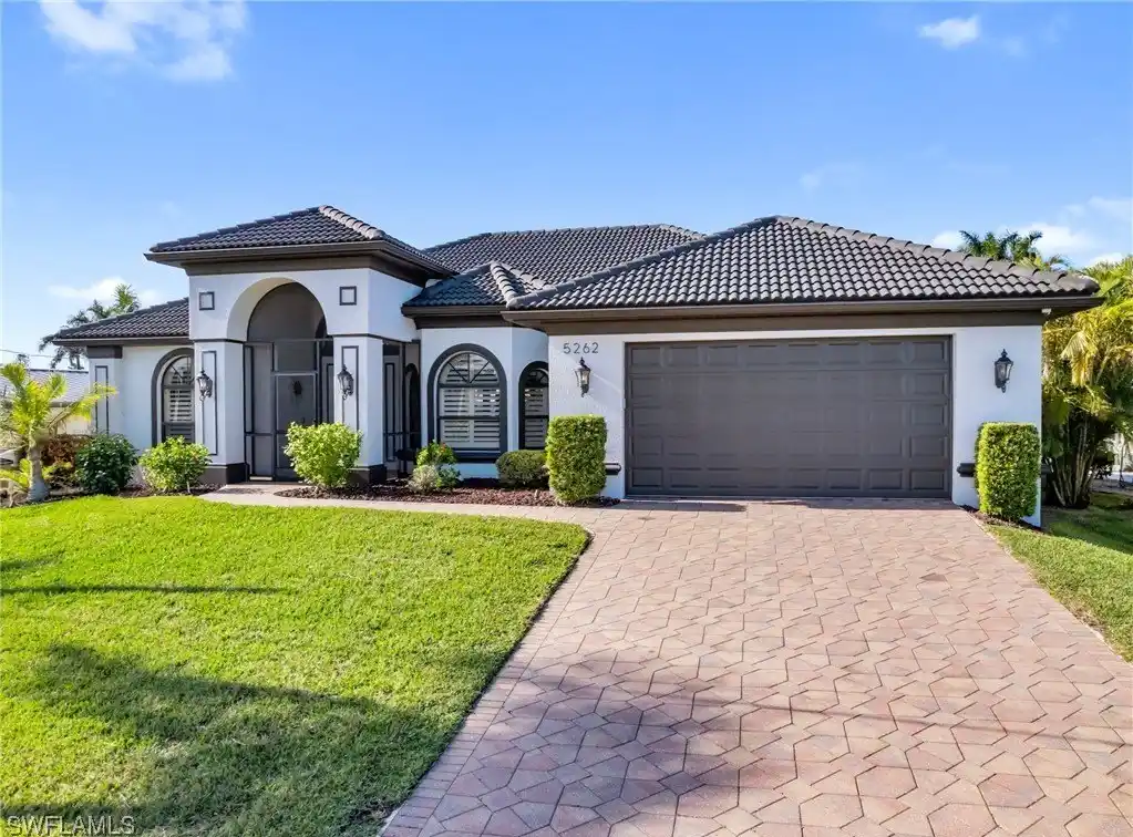 Turnkey Gulf-access Waterfront Home