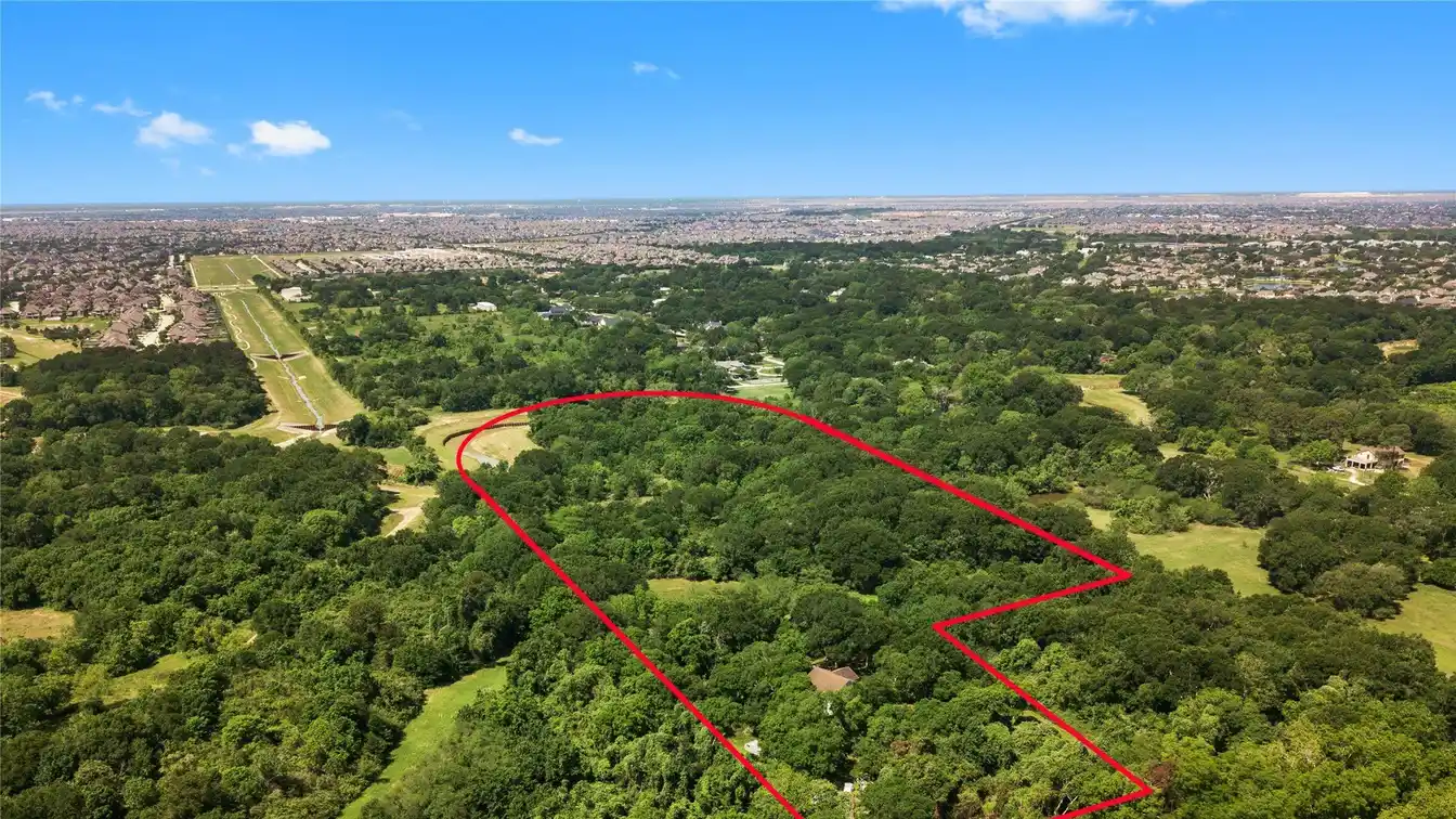 17 Wooded and Versatile Acres