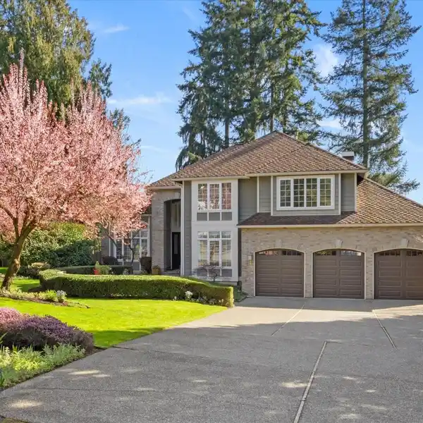 CASCADE PARK HOME IN PRIME LOCATION