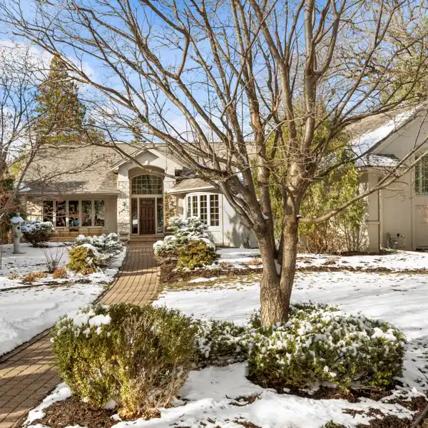 URBAN RETREAT ON HISTORIC SUMMIT AVENUE