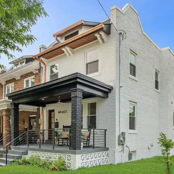 BEAUTIFULLY REIMAGINED CLASSIC IN PETWORTH