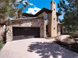 Exquisite Custom Home in Ravenna Country Club