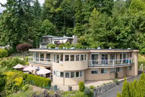 Distinctive Design Meets Potential in Chelsea Park