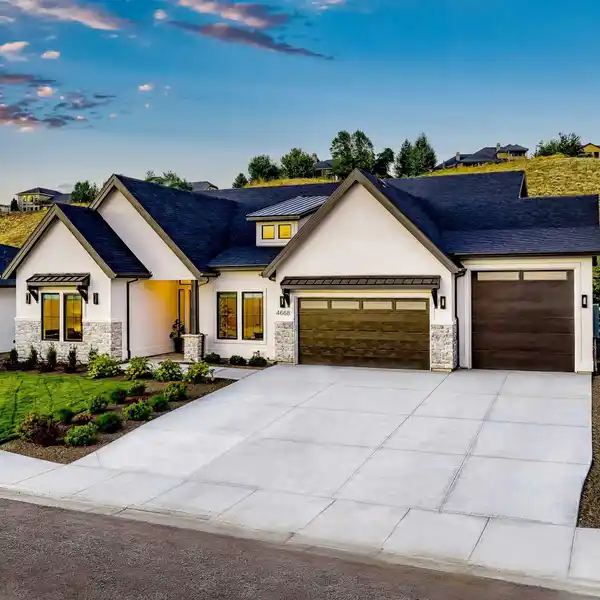 BETTER THAN NEW RESIDENCE IN THE NORTH END FOOTHILLS