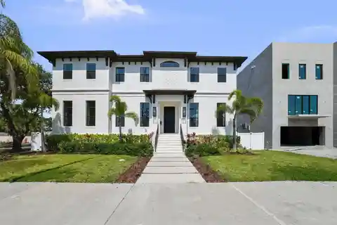 Modern Open-Plan Pool Home