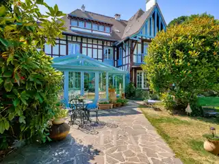 Late 19th Century Property in a Leafy Environment