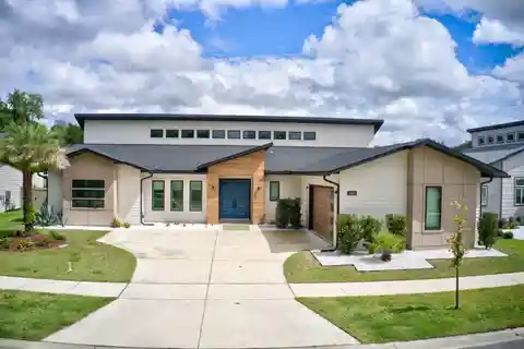 Stunning Contemporary Designed with Every Detail in Mind