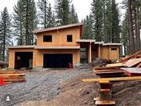 SPECTACULAR TRUCKEE NEW CONSTRUCTION WITH PICTURESQUE VIEWS