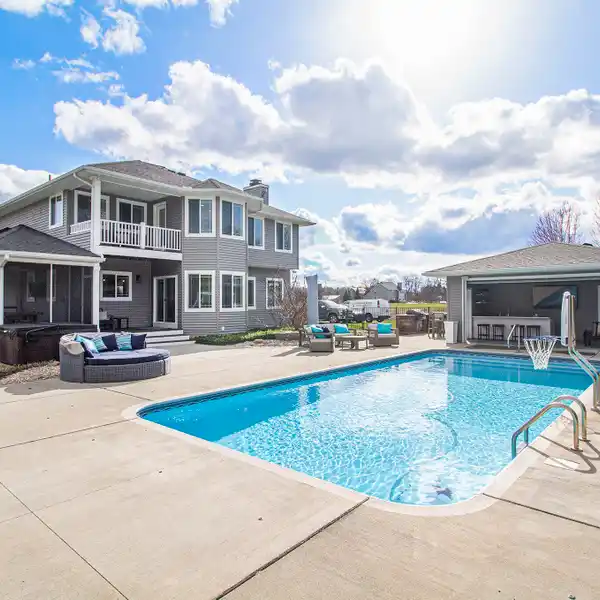 RARE MIX OF LUXURY AND LIFESTYLE