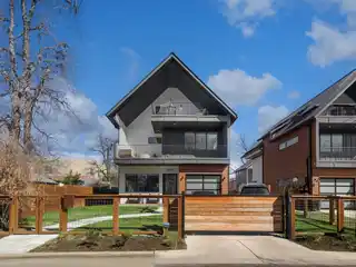 Beautiful Abode with Downtown Skyline Views