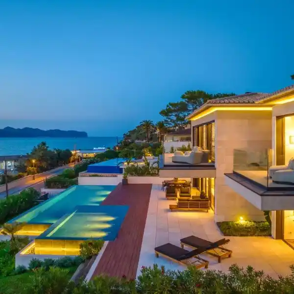 LUXURY VILLA RIGHT ON THE PORT OF BON AIRE