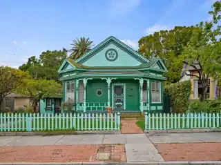 Cute Victorian Classic