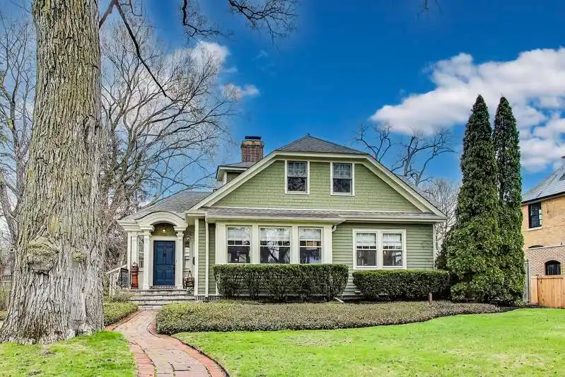 Perfection in Northwest Evanston