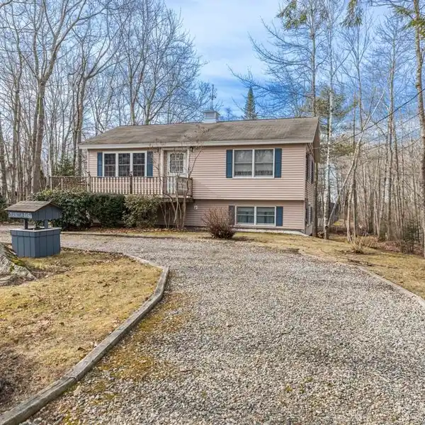 AMAZING OPPORTUNITY AT BELOVED GOOSE ROCKS BEACH