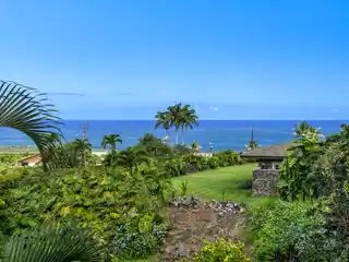Exceptional Residence in Kealakekua Bay Estates