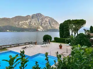 Waterfront Apartment with Stunning Lake Views