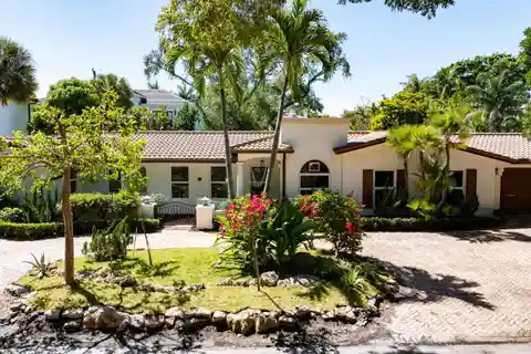 Prime Property in Old Floresta