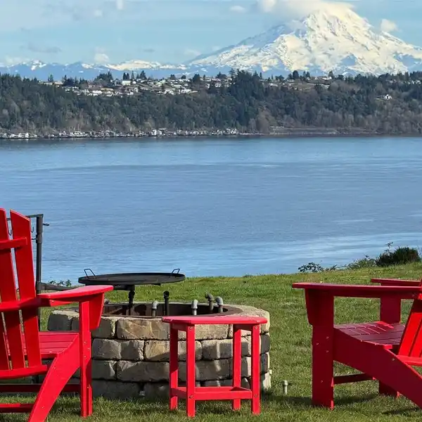 THE PERFECT PACIFIC NORTHWEST RETREAT