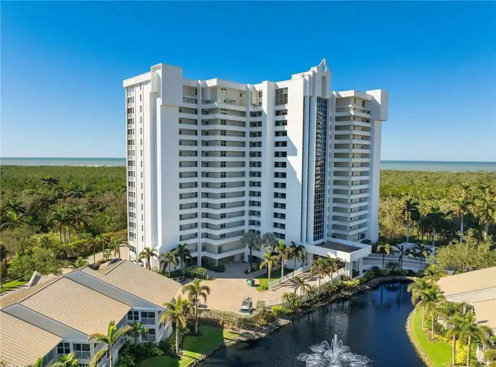 Turnkey Unit with Great Gulf Views