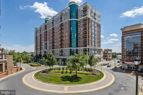 Stunning Residence in the Heart of Annapolis Town Center