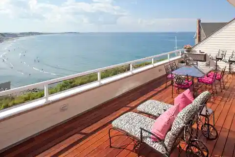One-of-a-kind Luxury Condo with Amazing Water Views