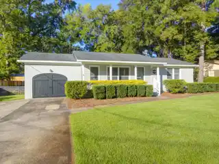 Charming Brick Ranch Near Sullivan’s Island