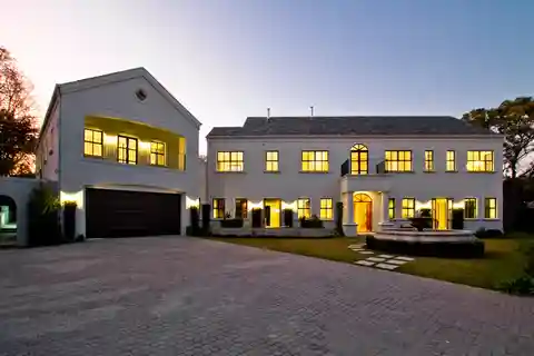 Brand New Home with Cottage in a Boomed off Enclosure