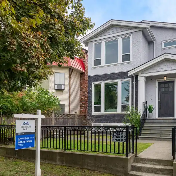 ELEGANT MODERN FAMILY HOME