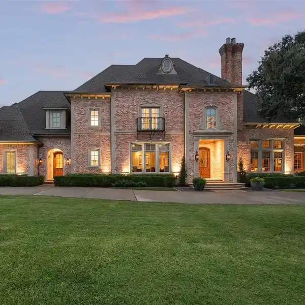 TIMELESS STUNNER ON OVER AN ACRE IN THE HEART OF DALLAS