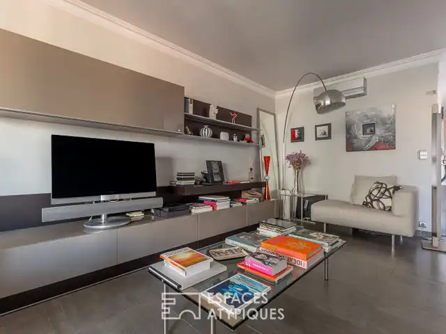 Small Image