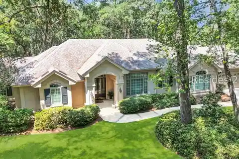 Beautifully Maintained Port Royal Plantation Home