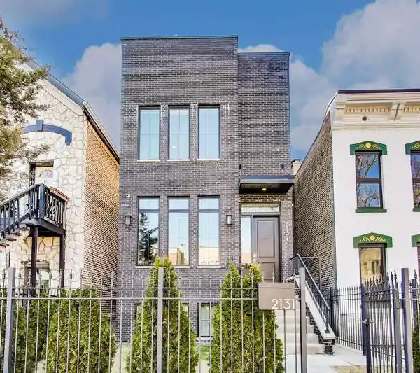 NEWER ALL-BRICK HOME IN UKRAINIAN VILLAGE
