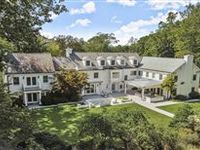 ELEGANT COLONIAL MANSION ESTATE IN SCARSDALE