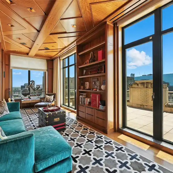 RITZ-CARLTON FULL FLOOR PENTHOUSE WITH CAPTIVATING VIEWS