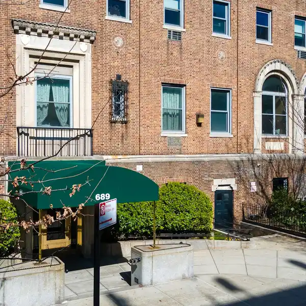 SPACIOUS THREE BEDROOM PRE-WAR HOME