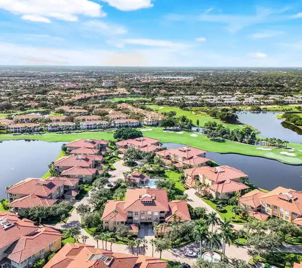 WONDERFULLY APPOINTED HOME IN LES CHATEAUX