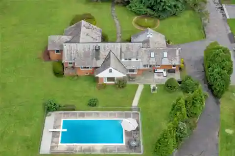 Private Edgemont Oasis with Guest Cottage