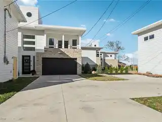 Dream Retreat on the Shores of Lake Erie