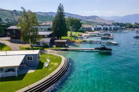 Premier Waterfront Property on Lake Chelan