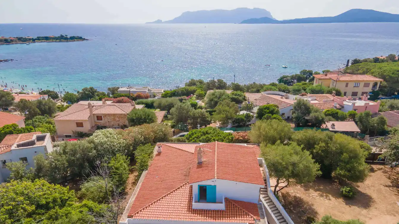 Charm-filled Pittulongu Retreat with Views of the Water
