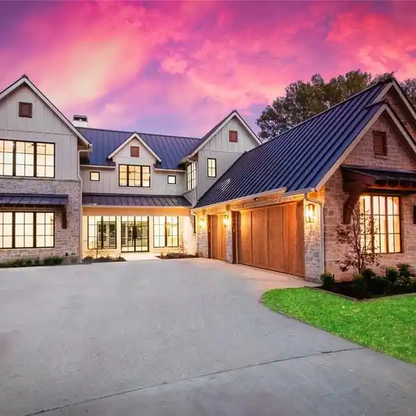 WATERFRONT NEW CONSTRUCTION IN THE GROVES AT CEDAR CREEK LAKE