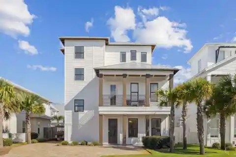 Refined Coastal Living