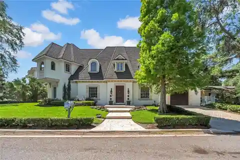 Completely Updated French Provincial in Waverley Park