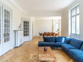 Bourgeois Paris Flat with Terrace