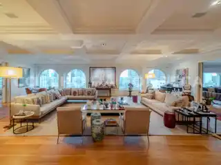 High-Floor Apartment with a Wonderful View