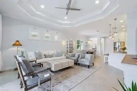 Exceptional Villa in Sought-after Naples Community