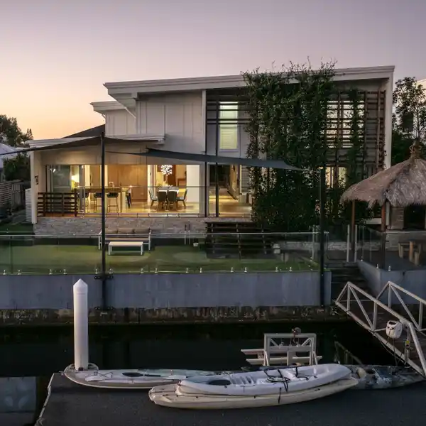 STYLISH FAMILY RESIDENCE