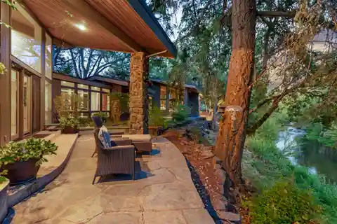 Rare 40 Acre Estate Above Big Butte Creek