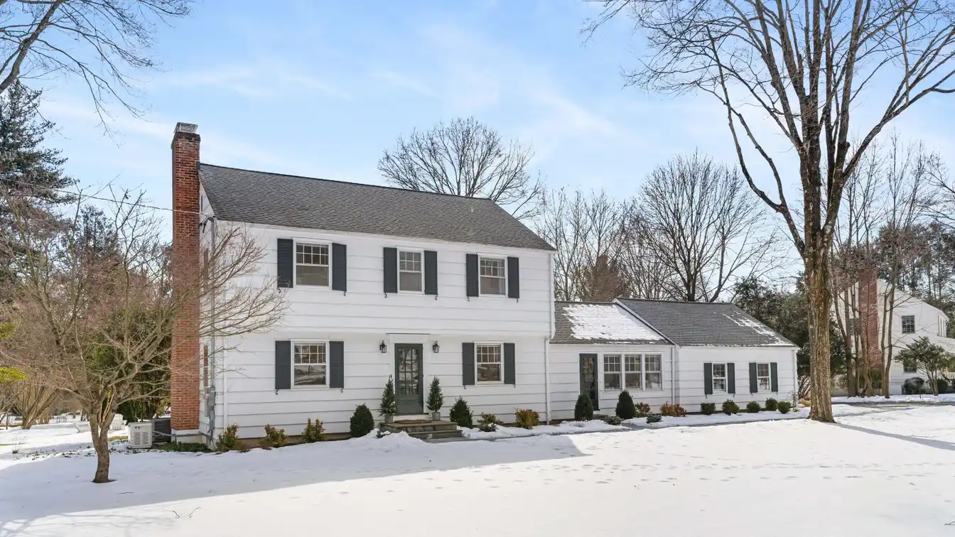 Light and Bright Move-in Ready Gem